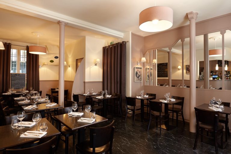 Découvrez le restaurant bistronomique Le Radis Beurre près de la Tour Eiffel.